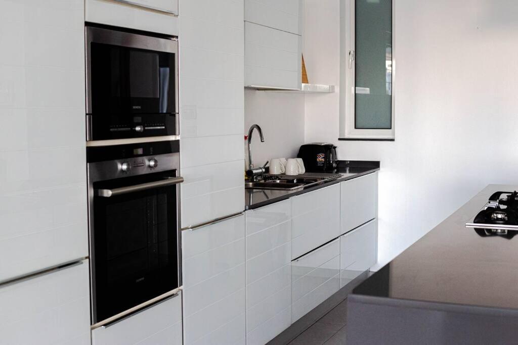 Seafront Two Bedroom Apartment Saint Julian's Ngoại thất bức ảnh